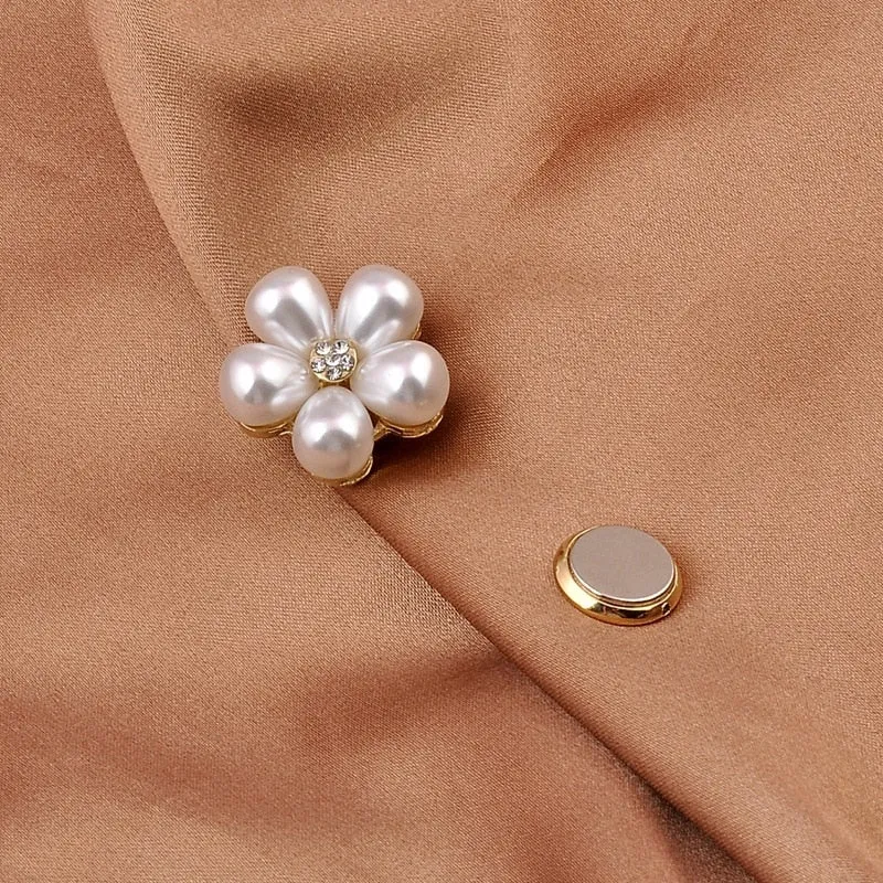 Fashion Bee Magnet Brooch Pearl Rhinestone Flower Safe Hijab No Hole Pins Shirt Scarf Buckle Brooches